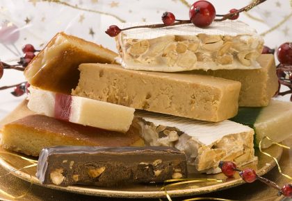Traditional Spanish Christmas Carols and Holiday Sweets 